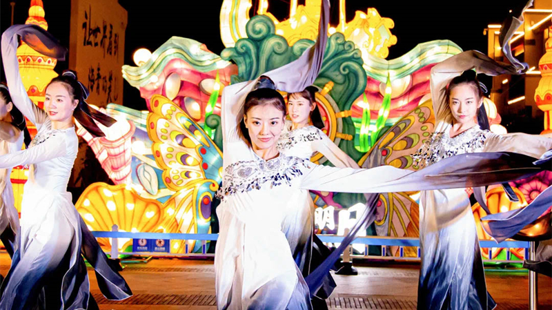 啤酒城、北茶商街“雙節(jié)”活動(dòng)活躍節(jié)日經(jīng)濟(jì)(圖4)