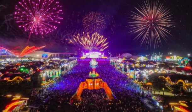 開(kāi)啟“歡動(dòng)”模式！第34屆青島國(guó)際啤酒節(jié)在金沙灘啤酒城盛大開(kāi)幕