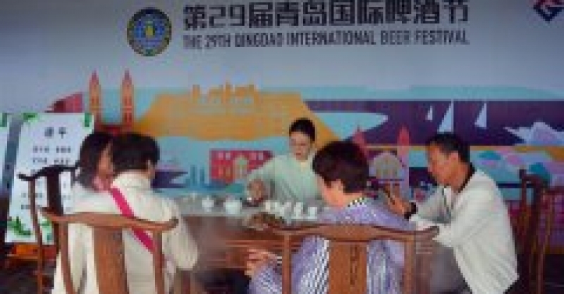 黃發(fā)集團(tuán)開展“我們的節(jié)日?端午”啤酒之城文化濃活動